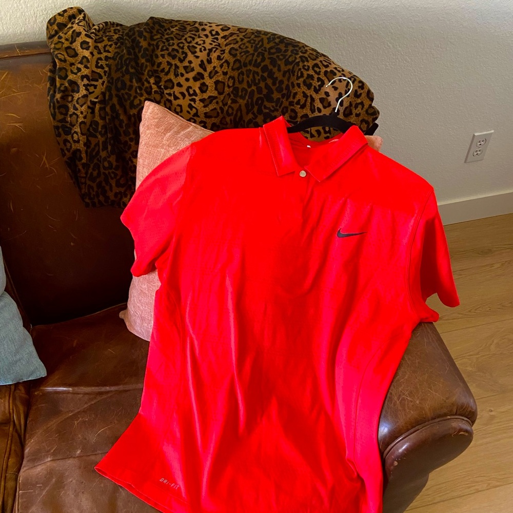 Tiger Woods Collection NIKE Polo Shirt-Men’s Sz. Medium-Excellent Condition